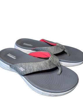 Skechers Goga Max Grey & Neon Pink Thong Sandals Women's size 8 GogaMax